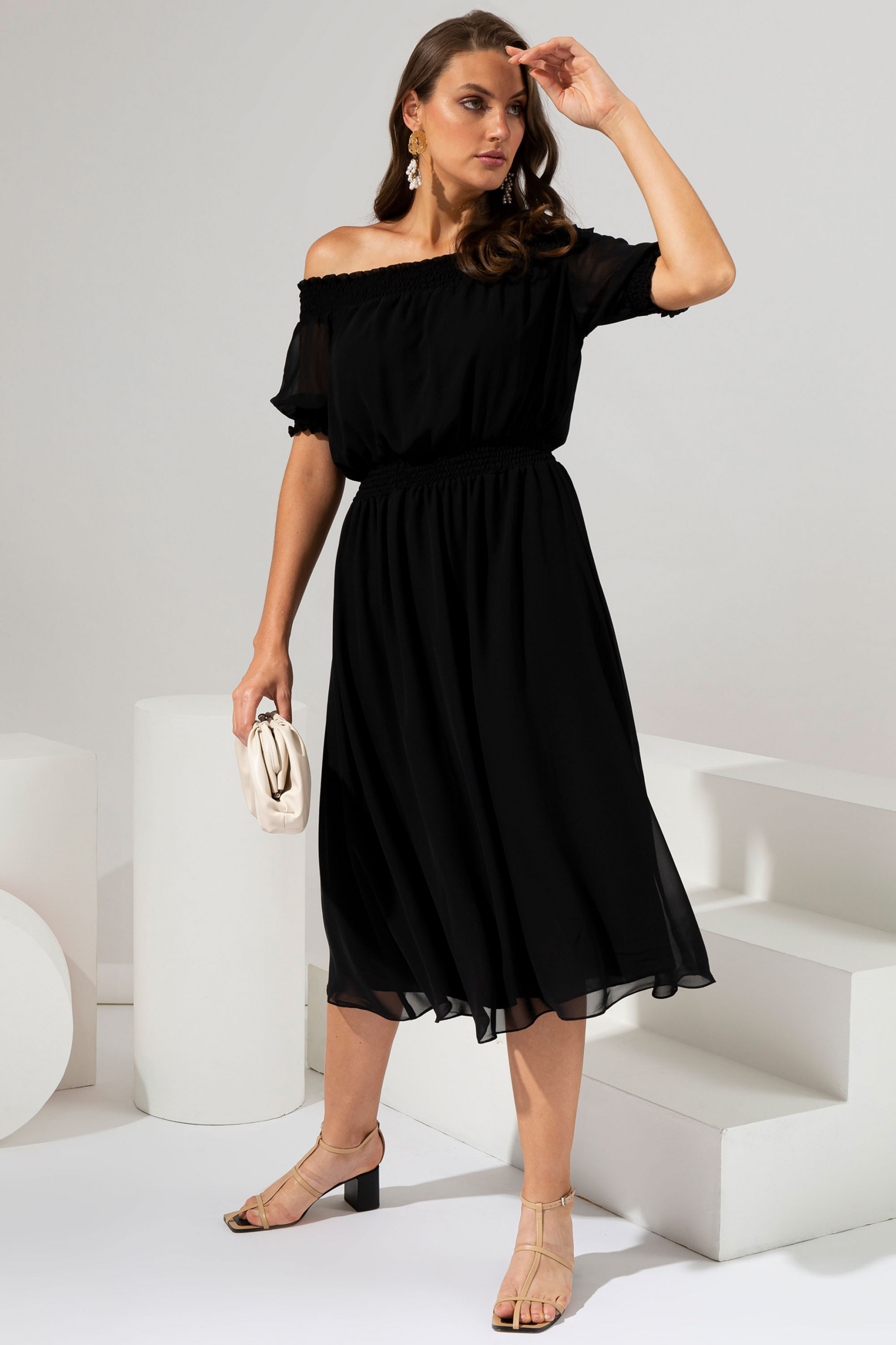 Vestido Midi Gaby Preto