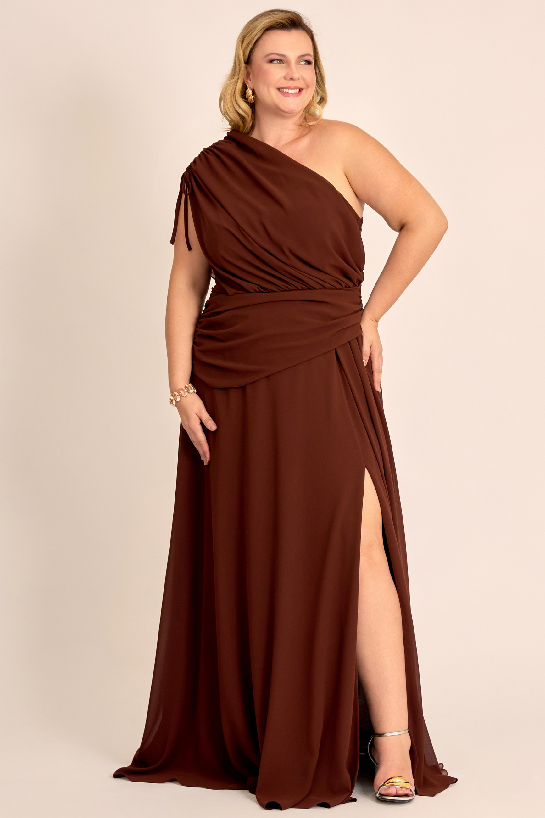 Vestido de Festa Longo Plus Size Marrom Judy Ladydress