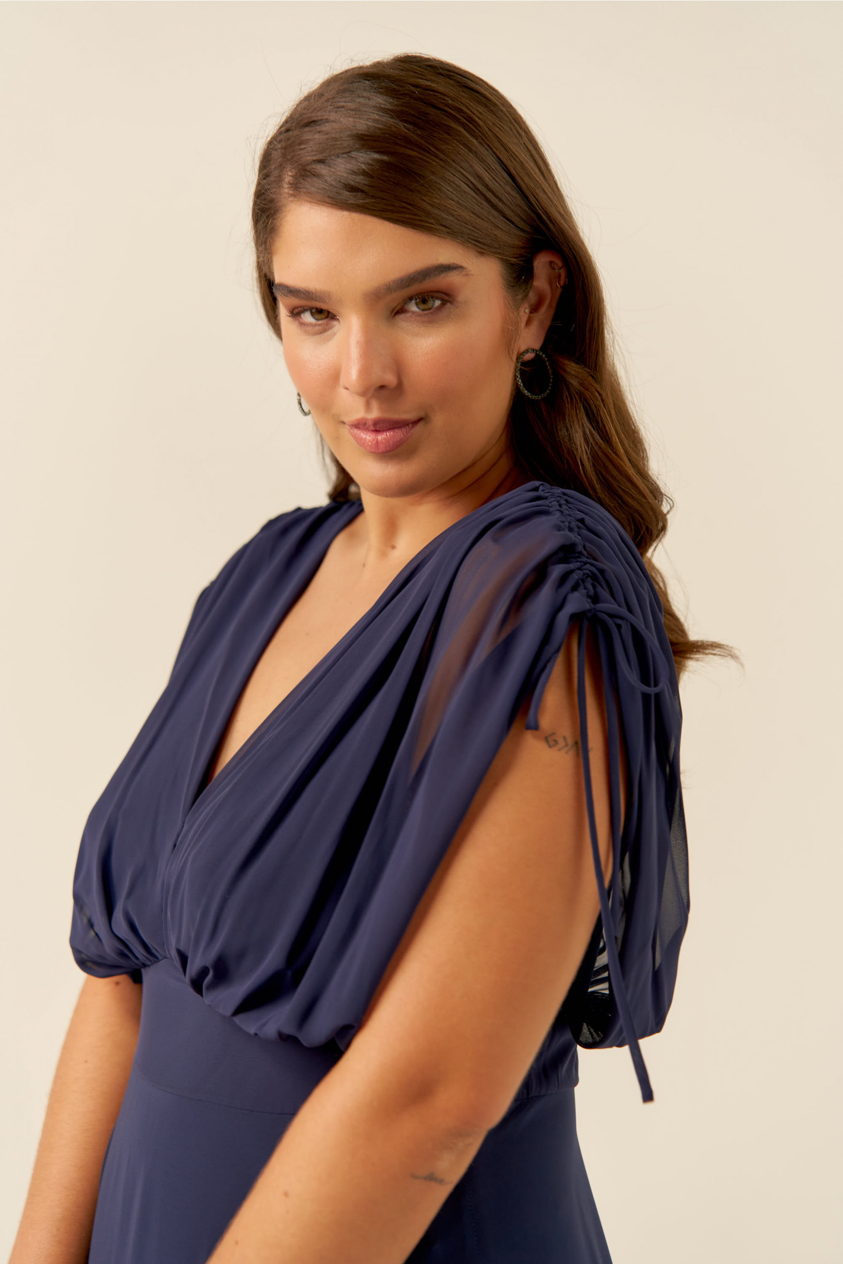 Vestido Festa Madrinha Plus Size Azul Marinho  decote V Longo Ladydress