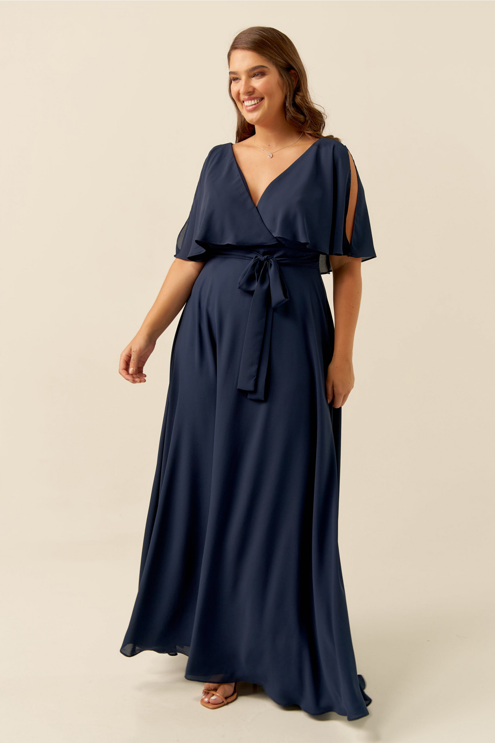 Vestido Festa Madrinha Plus Size Azul Marinho  manga fluída Longo Ladydress