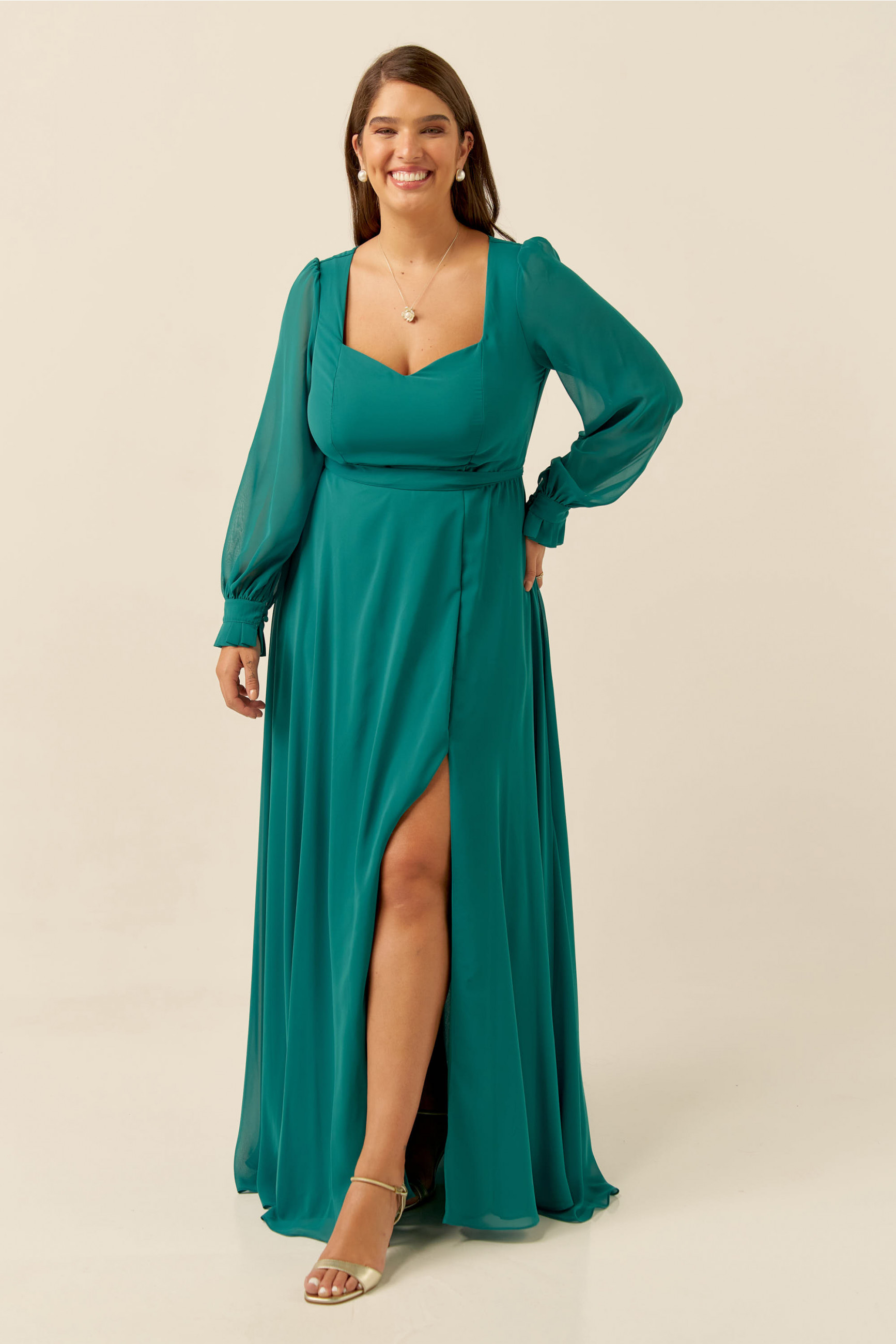 Vestido Festa Madrinha Plus Size Verde Esmeralda  decote fenda Longo Ladydress